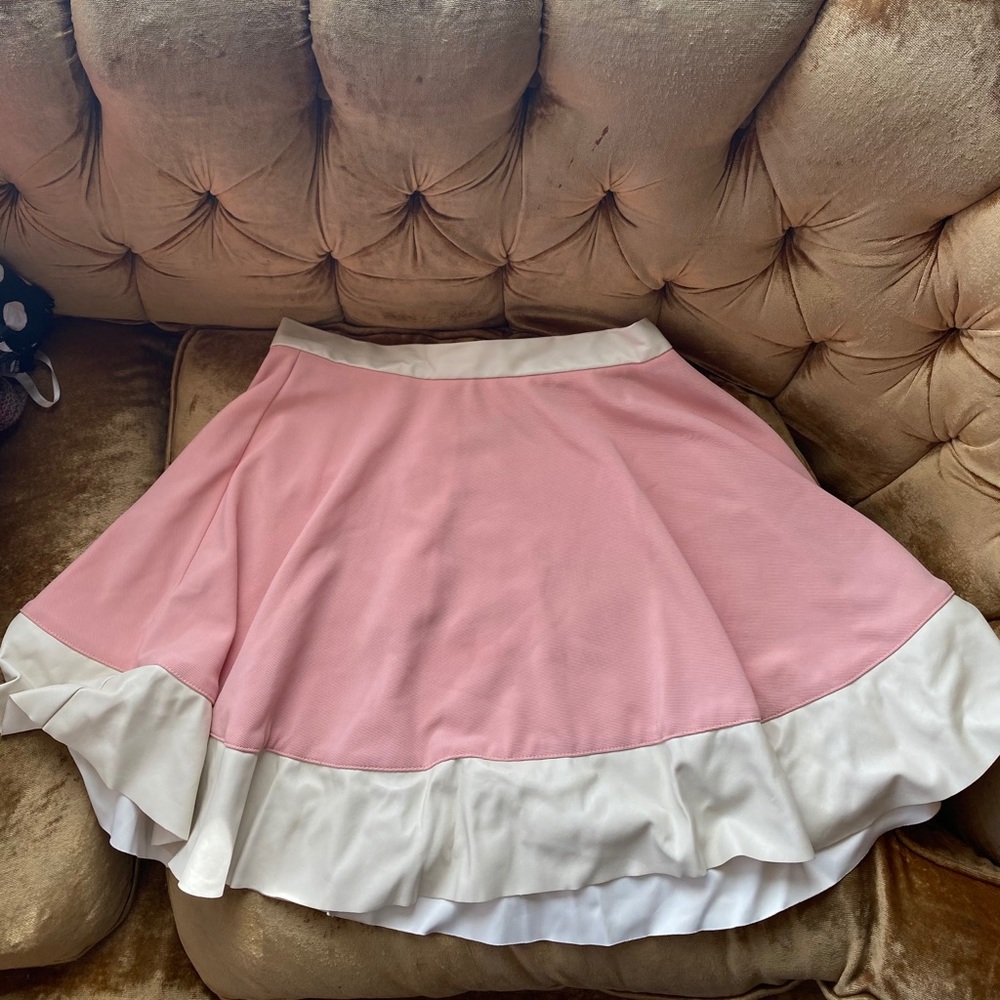 Bubble gum pink mini skirt!